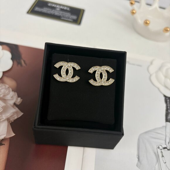 Chanel earrings✅✅✅ - Picture 6 of 7